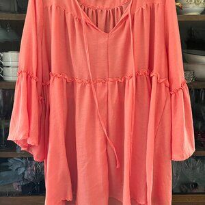 easel Tunic Top Peach/ Pink Ruffles and Bell Sleeves Sz Large L Super Cute!